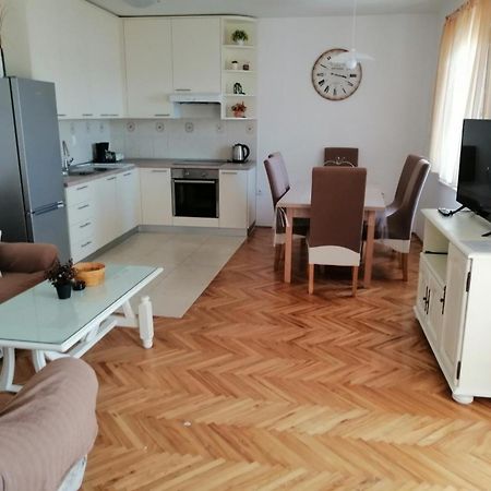 Apartments Njaco Ražanac المظهر الخارجي الصورة