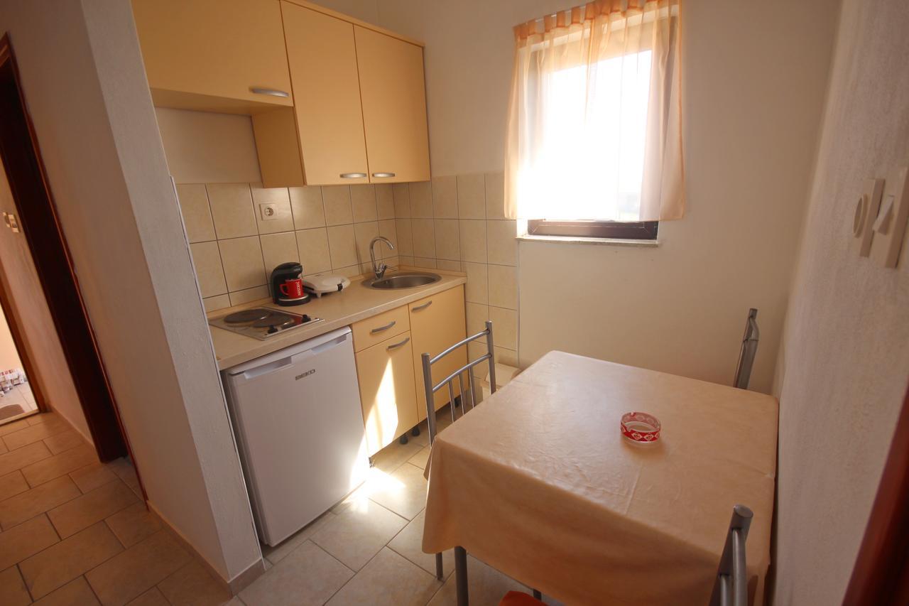 Apartments Njaco Ražanac المظهر الخارجي الصورة