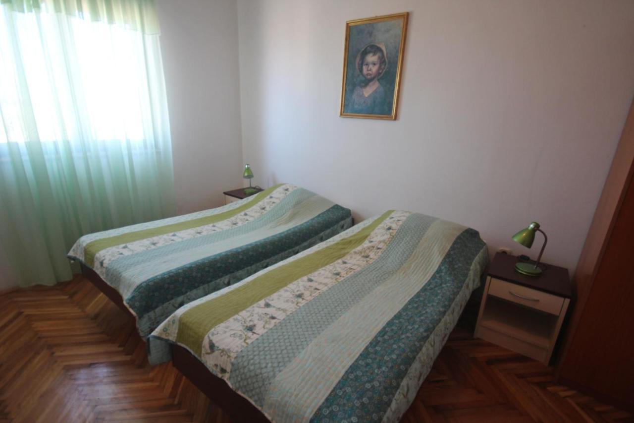 Apartments Njaco Ražanac الغرفة الصورة